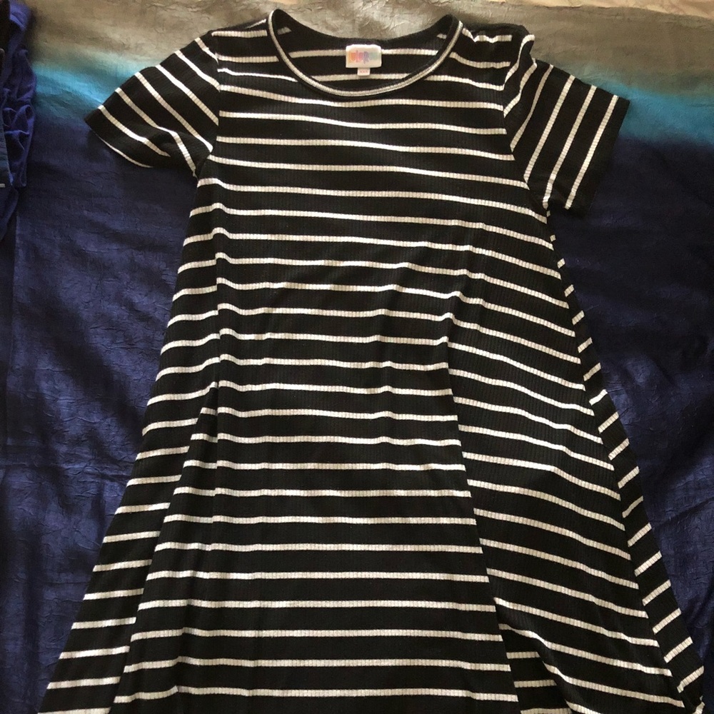 🌸LuLaRoe Carly